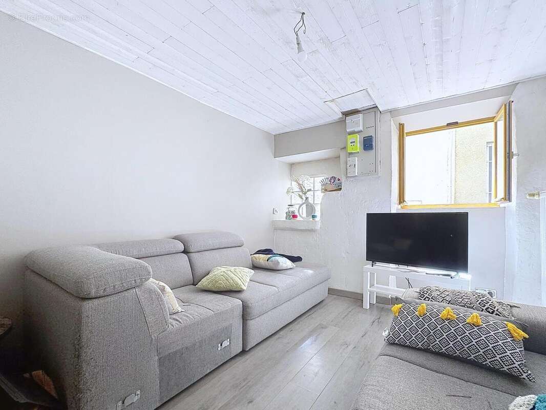 Maison 100 m² à Saint-Jean-De-Moirans  - photo 5