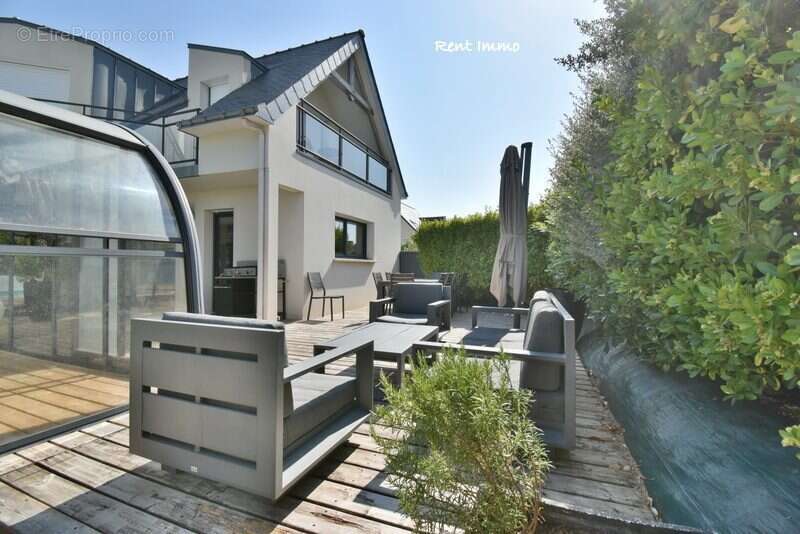 Maison 255 m² à Clohars-Carnoet  - photo 2