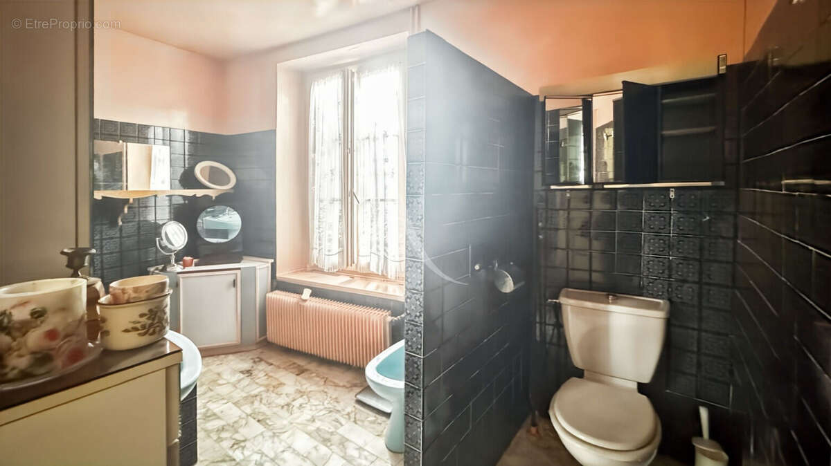 Maison à SAINT-SULPICE-DE-FAVIERES