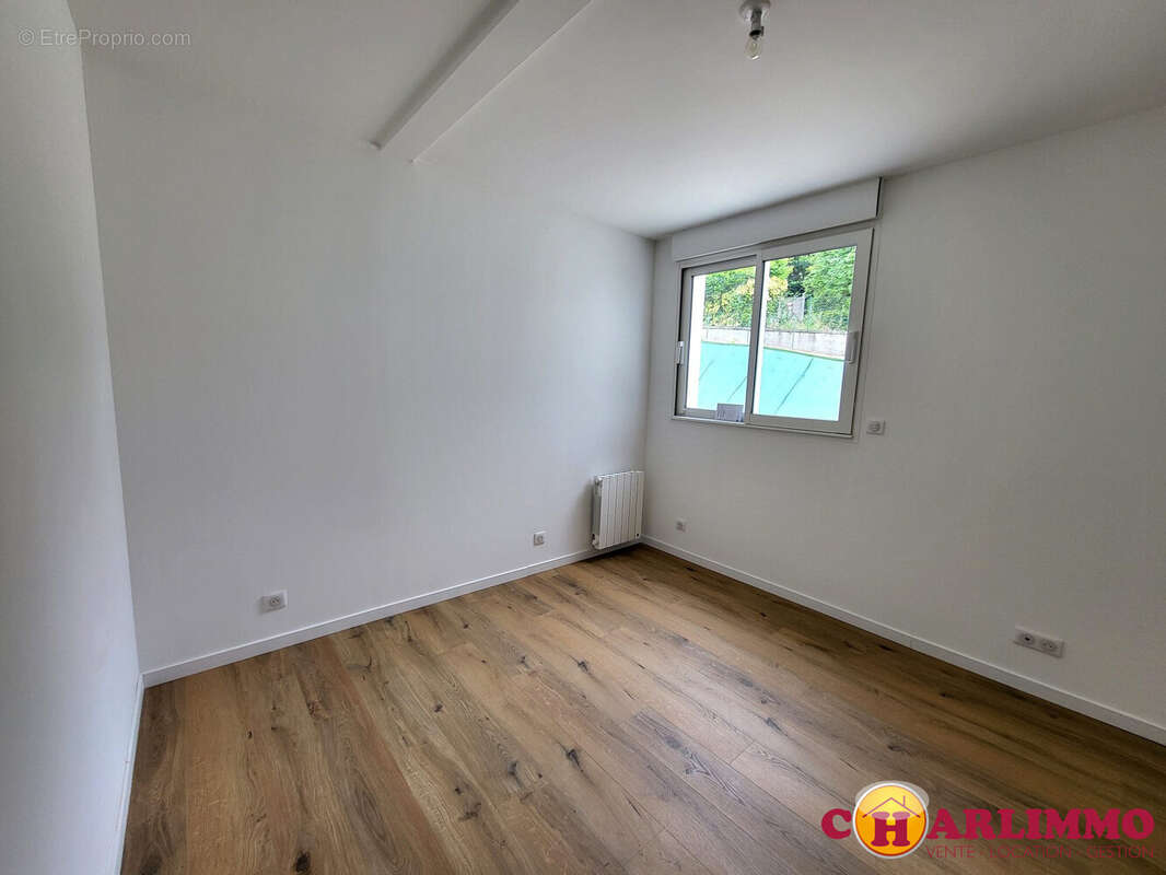 Appartement à SAINT-JUNIEN