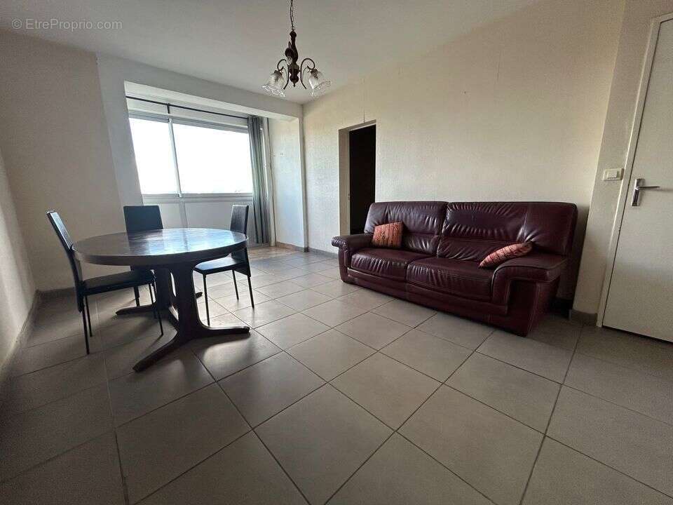 T4 - sauvagine - garage - vue dégagée - 3 chambres - Appartement à MARSEILLE-13E