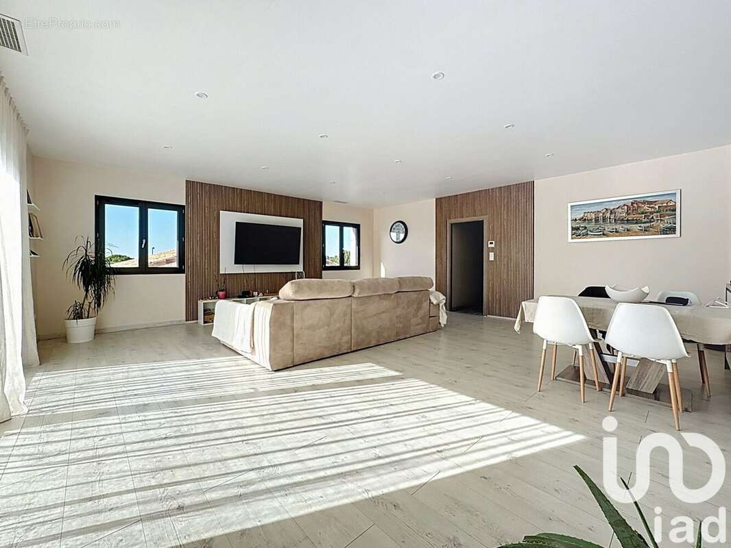 Photo 7 - Maison à CAZILHAC