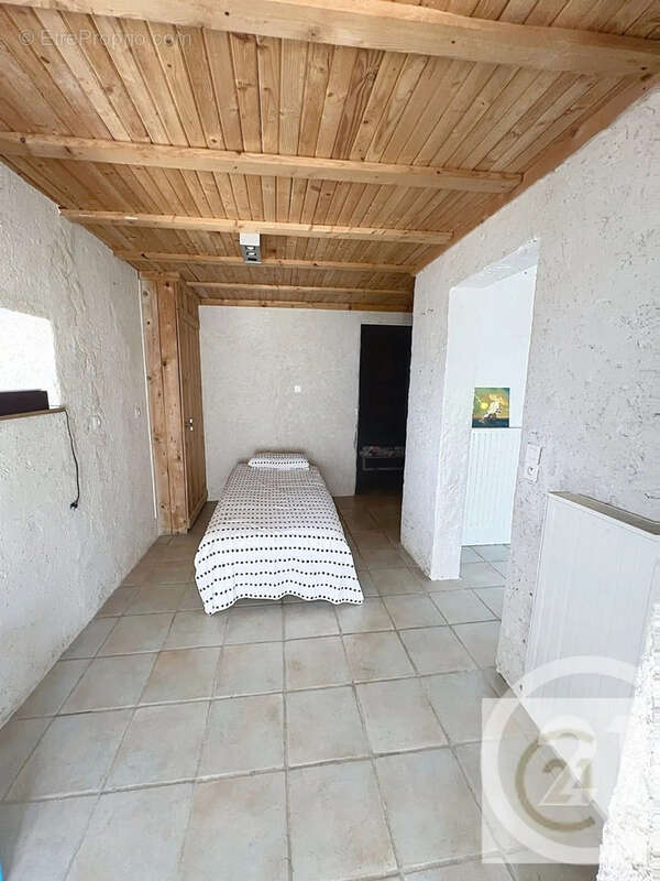 Maison 159 m² à Varennes  - photo 13