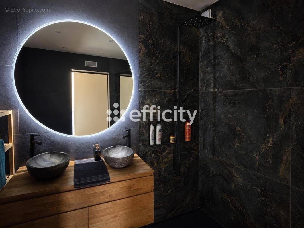 Appartement à AUBAGNE