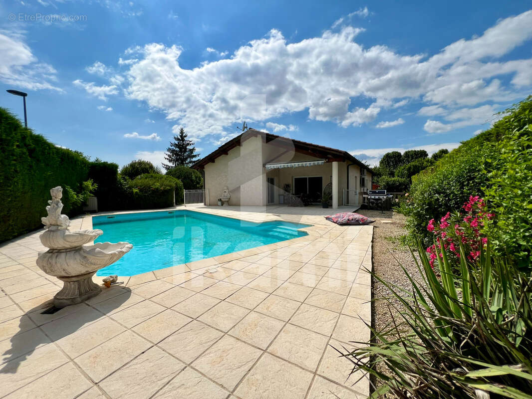 Maison à SAINT-PAUL-LES-ROMANS