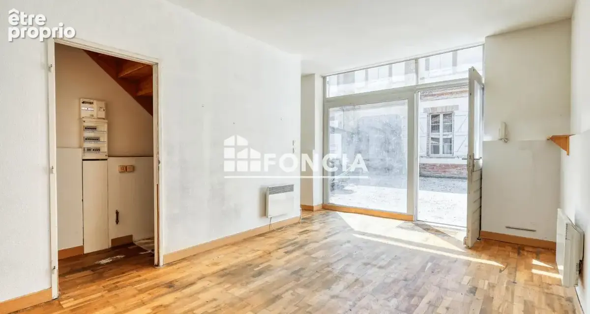 AUTERIVE.:  Duplex T2 – 43 m² – Ancien Hôtel Particulier - photo 3