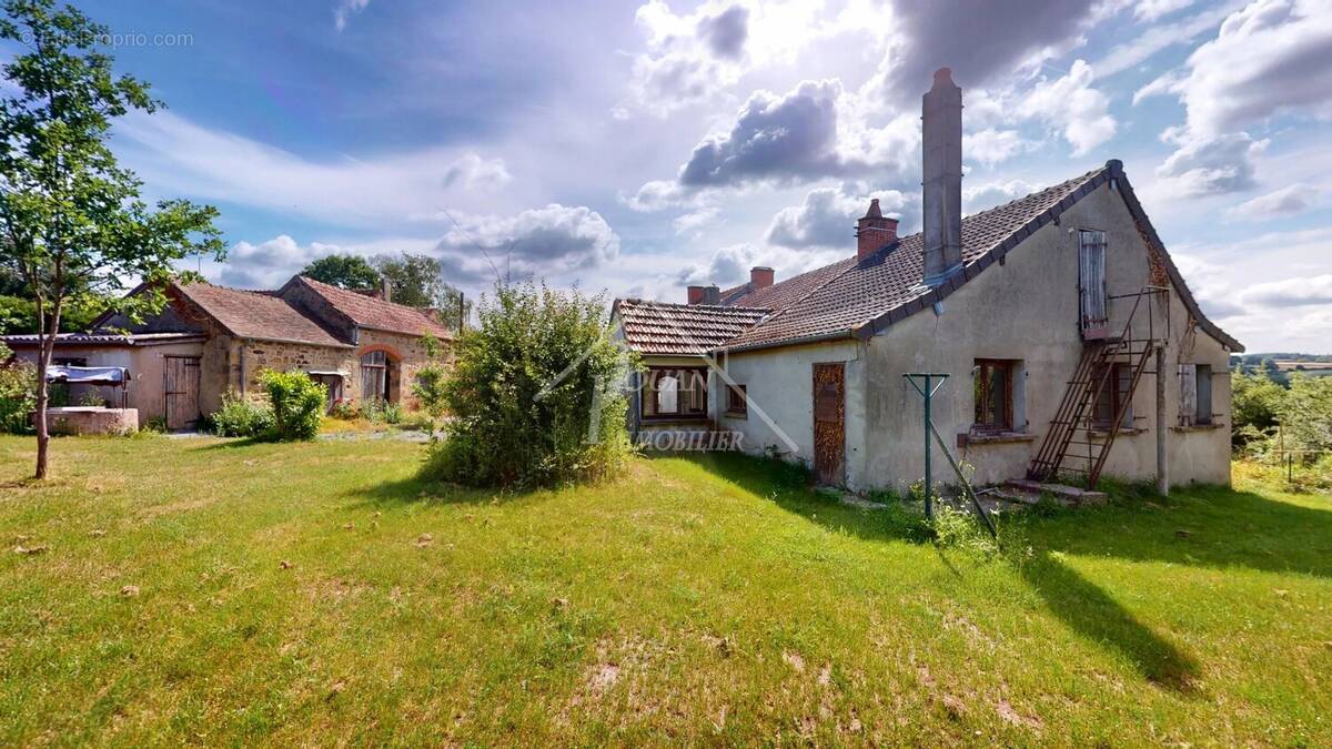 Maison à SAINT-HILAIRE
