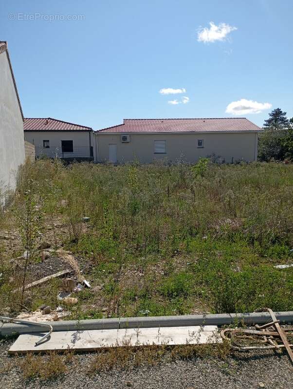 Terrain à BOURG-DE-PEAGE