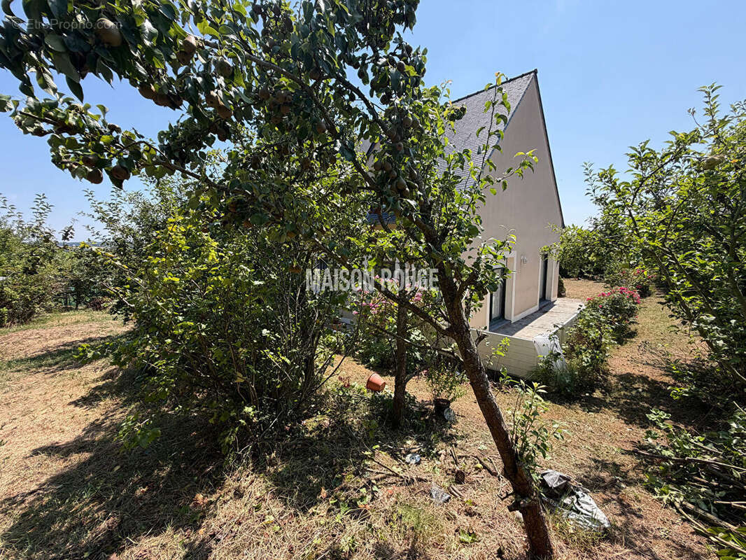 Grande maison familiale à Hénanbihen. - photo 18