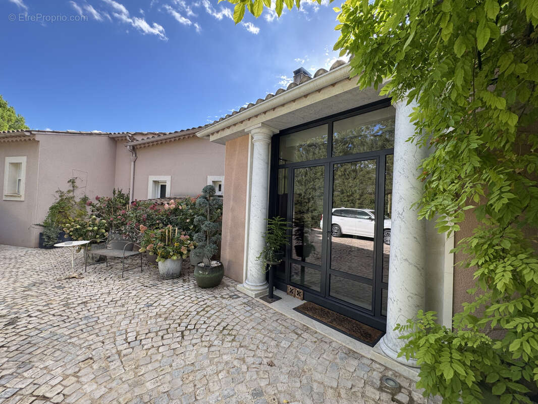 Maison à VAISON-LA-ROMAINE