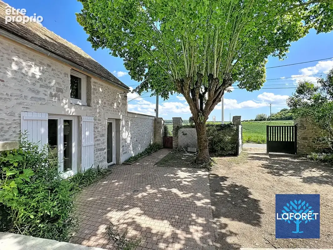 Maison en pierre, 6 pièces, 136.75m² - maison + dépendance et 1310 m² de terrain - photo 3