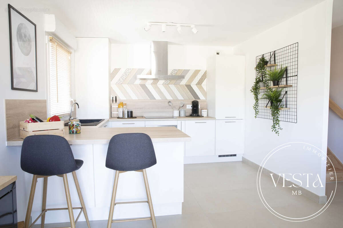 Appartement à MAGNY-SUR-TILLE