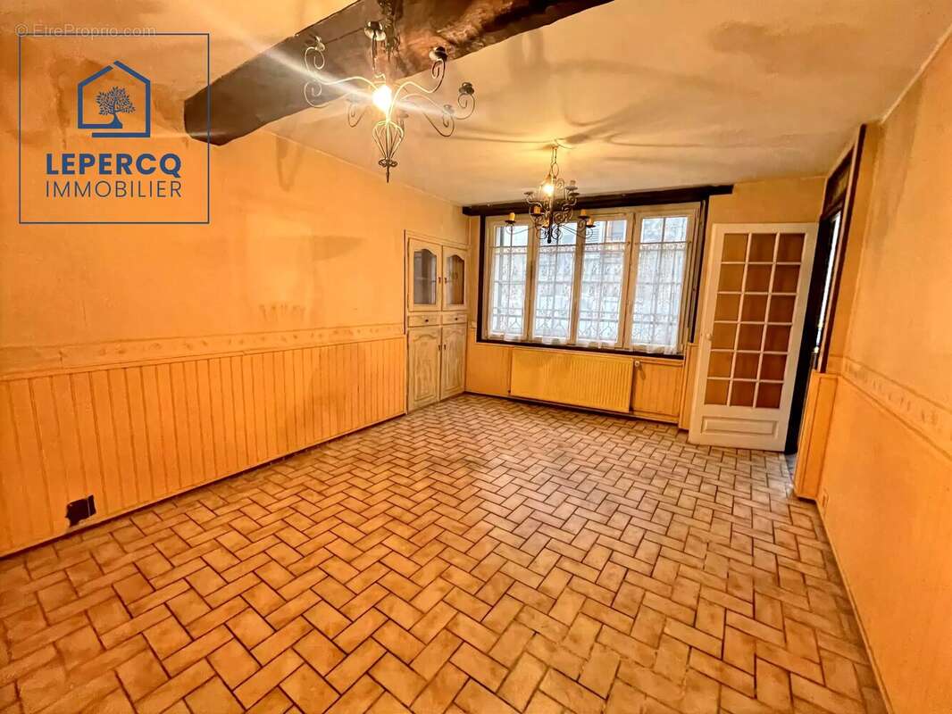 Maison à LA FERTE-MILON