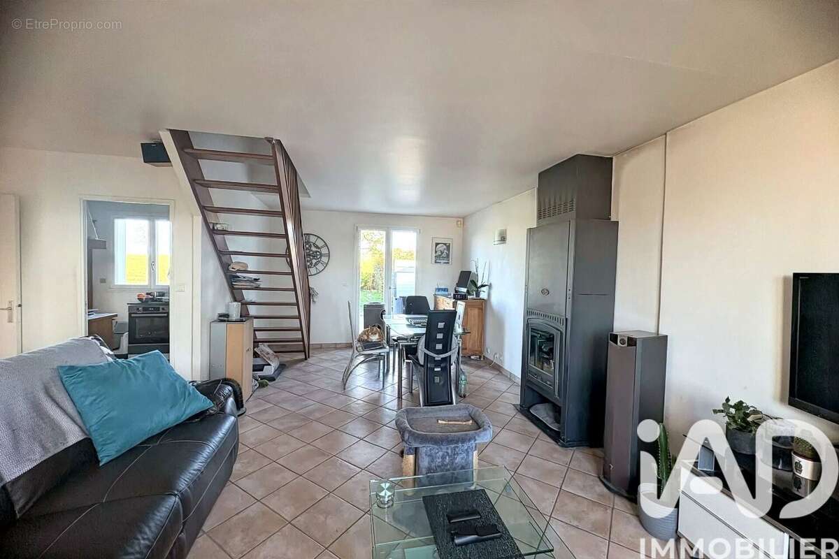 Photo 3 - Maison à SOUCY