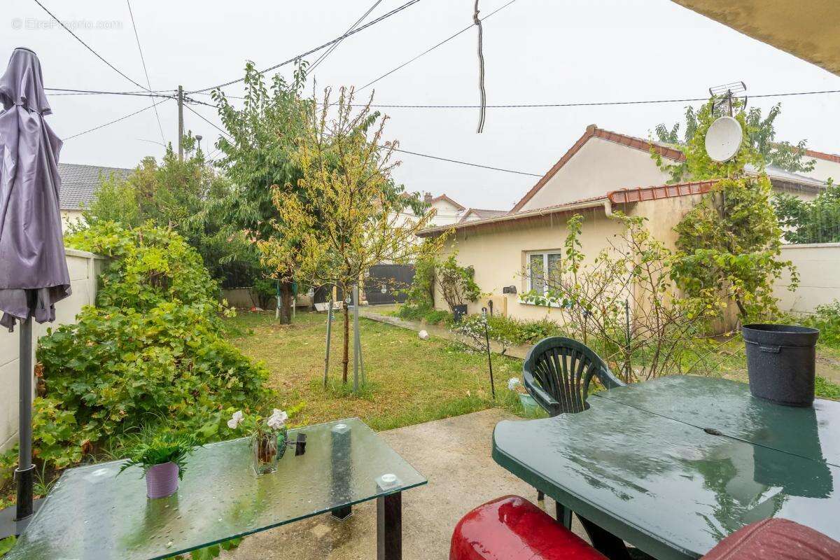 Maison à LE BLANC-MESNIL