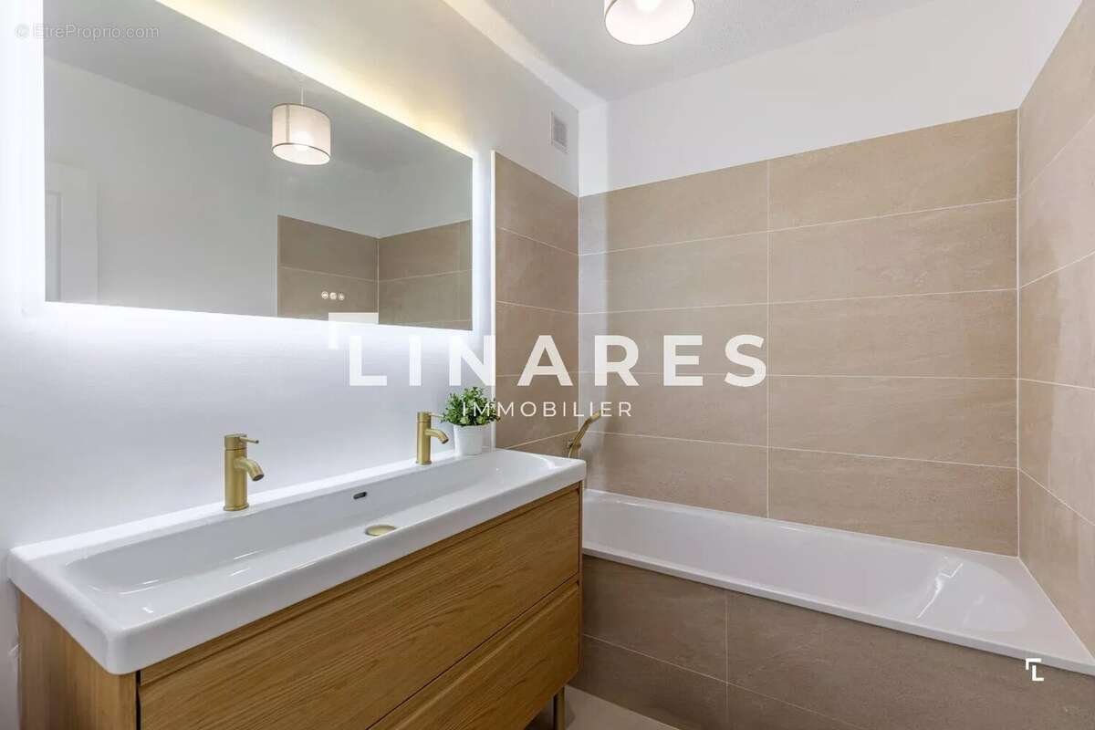 LE BRUNET - Appartement T3 de 91m2 - Terrasse - Parking - Cave - 13100 - photo 5