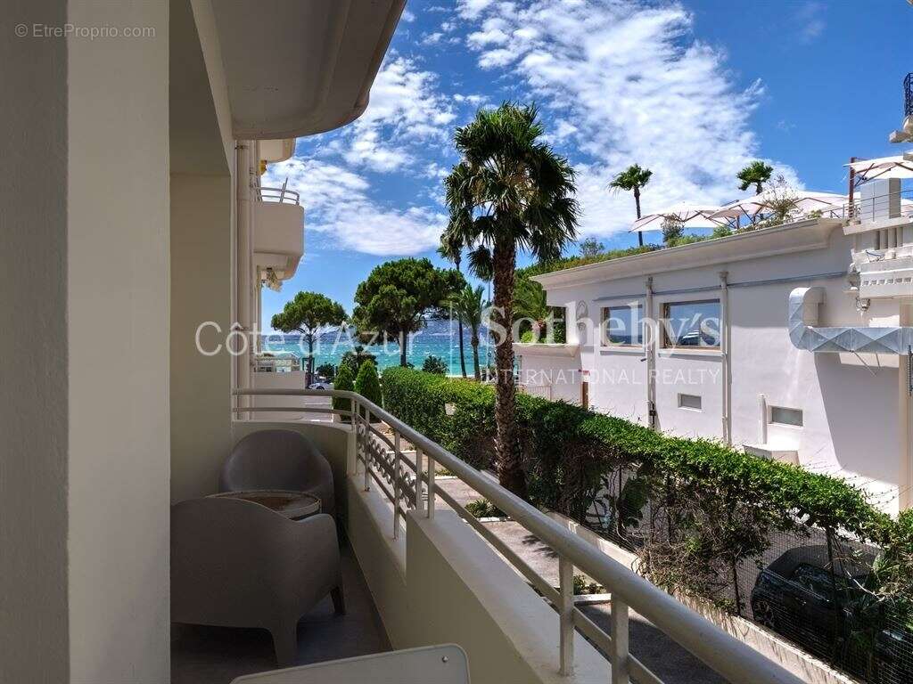 Appartement à CANNES