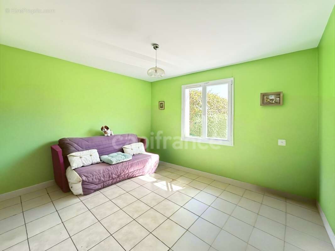 Maison Plain-Pied Lumineuse de 2008, 4 chambres - photo 8