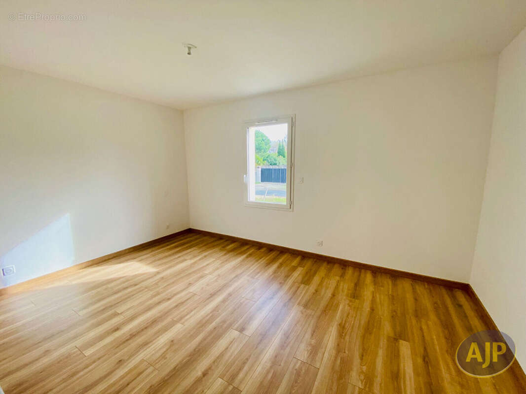 Maison à LESPARRE-MEDOC