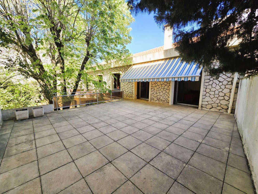 Préfecture !!! Maison 249m2 - Terrain 525m2.. - photo 13