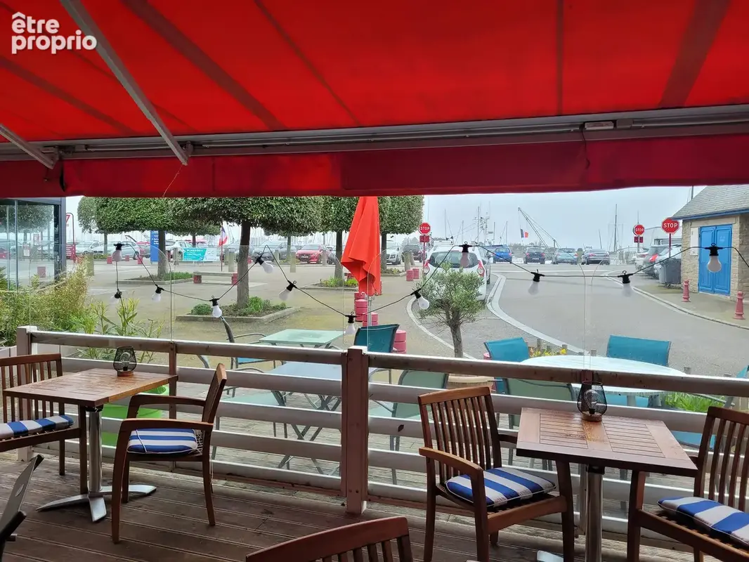 Ensemble immobilier vue mer   restaurant réputé + appartement saisonnier   Port de Saint-Vaast-La-Hougue - photo 5
