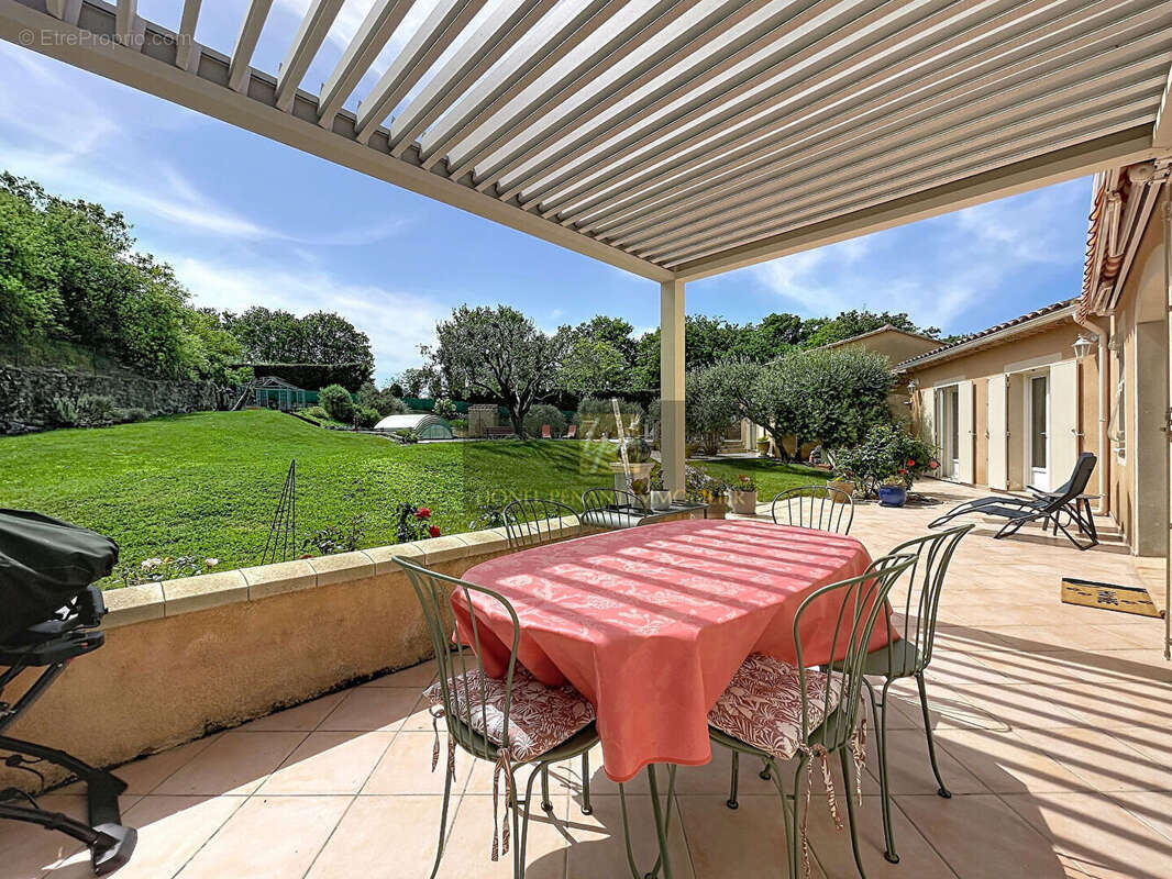 Maison à MALEMORT-DU-COMTAT