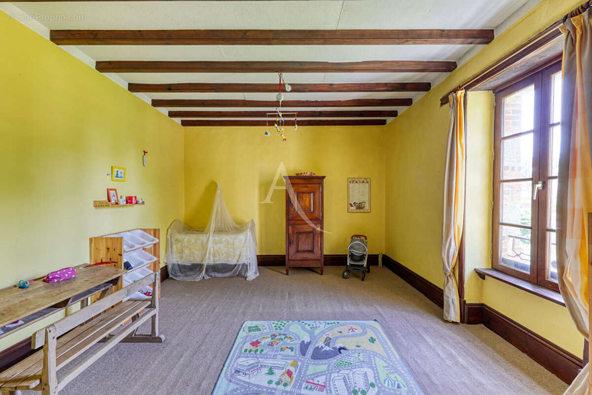Maison à LES HERBIERS