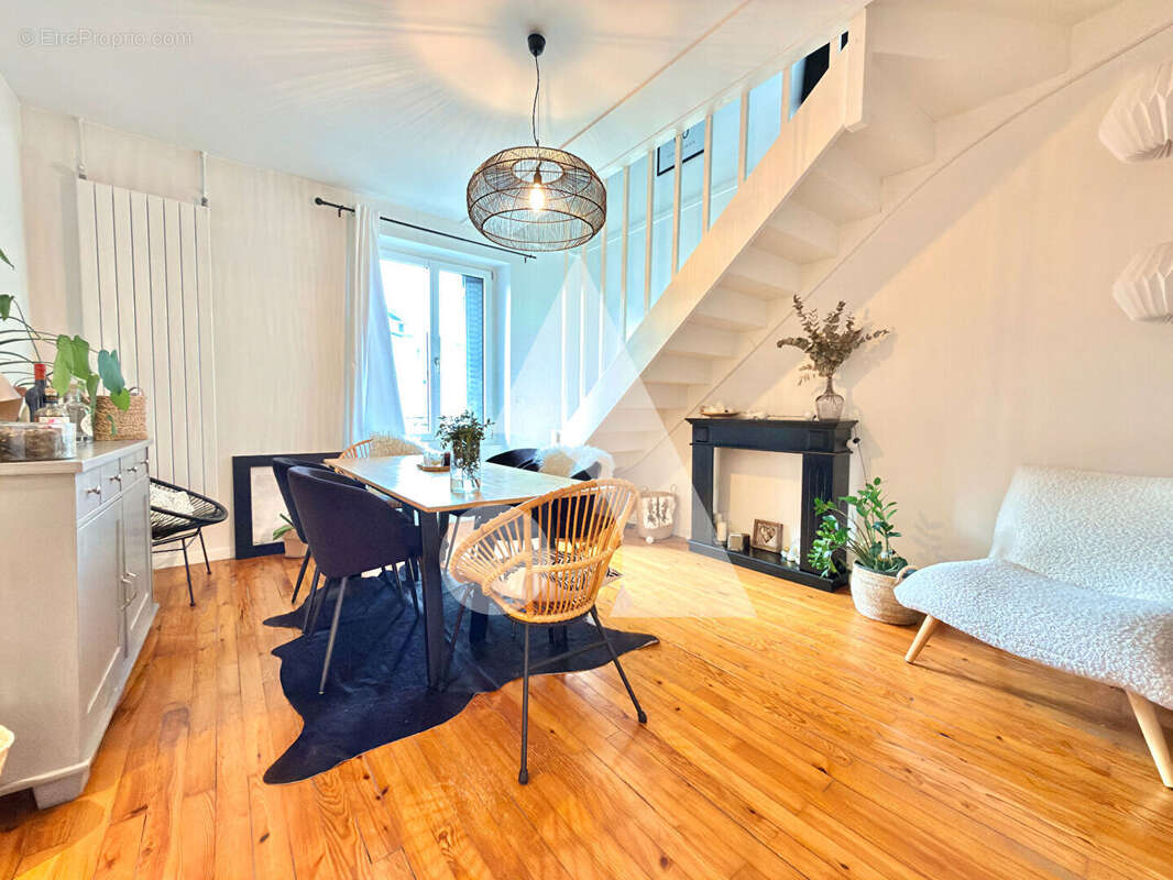 Appartement à AIX-LES-BAINS