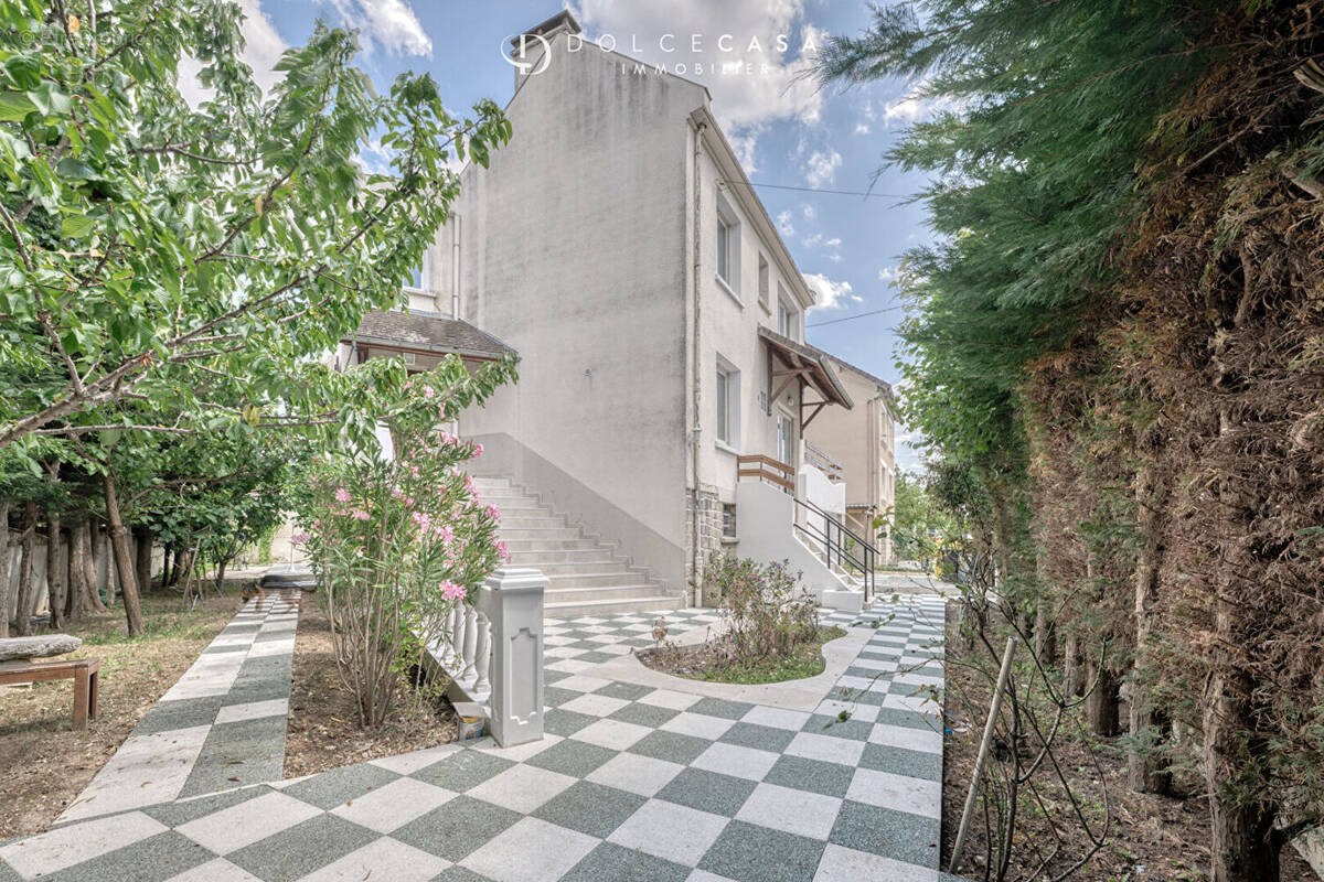 Maison à NOISY-LE-GRAND