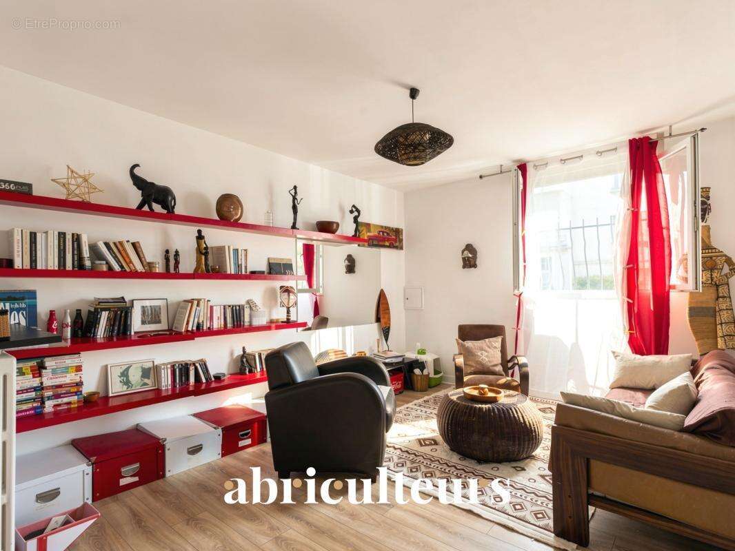 Loft  176 m² – Esprit maison (Colombes Centre / Gare) - photo 10