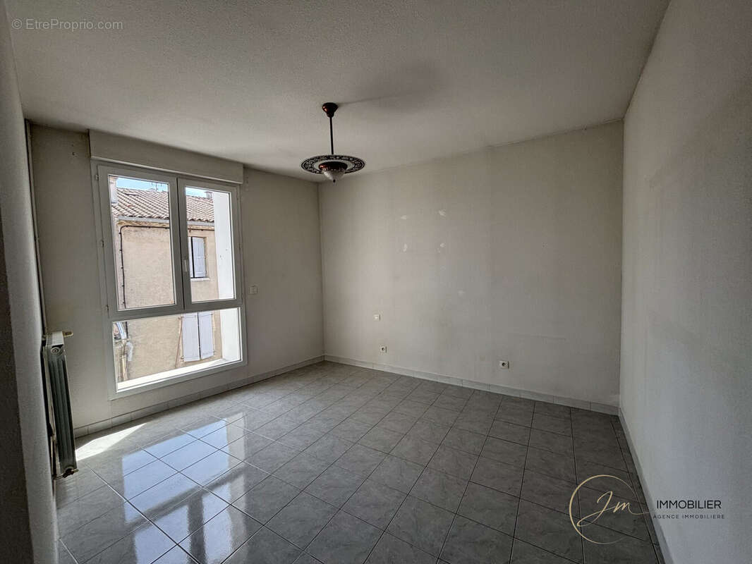 Appartement à GANGES