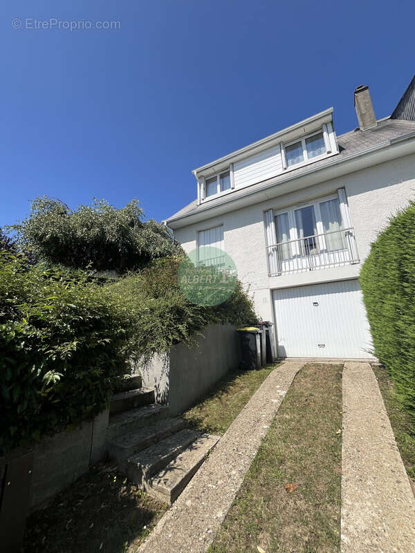 Maison à MONTIVILLIERS