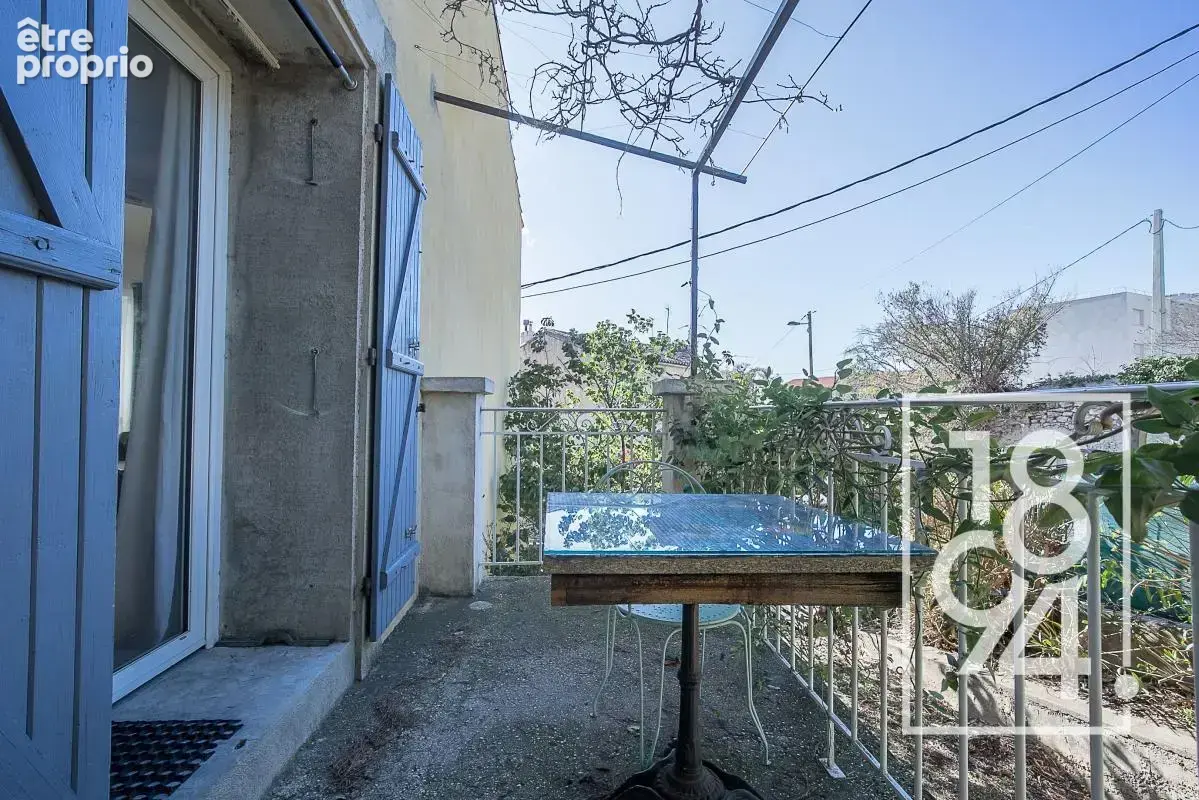 Maison T5 à vendre Marseille 15e (13015)  144 m²  Jardin Garage - photo 9