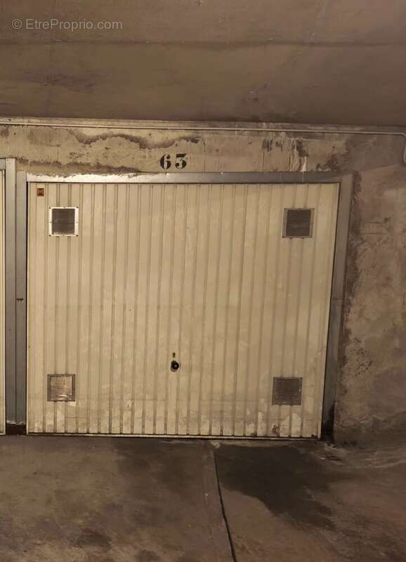 Parking à BEAULIEU-SUR-MER