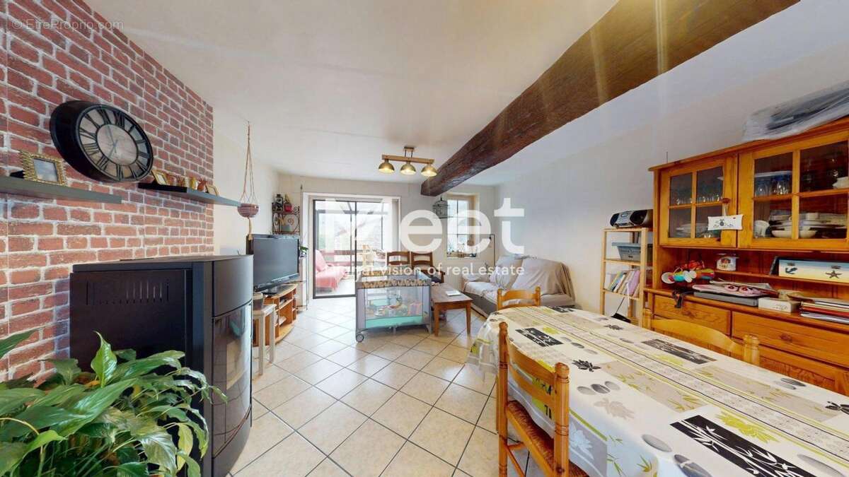 Maison à SAINT-MARTIN-SUR-ARMANCON