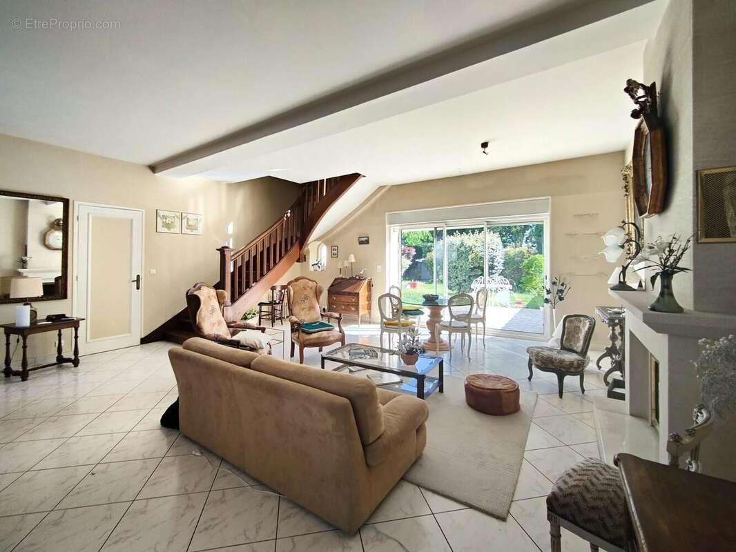 SAINT SELVE, maison de village de 156 m² - photo 10