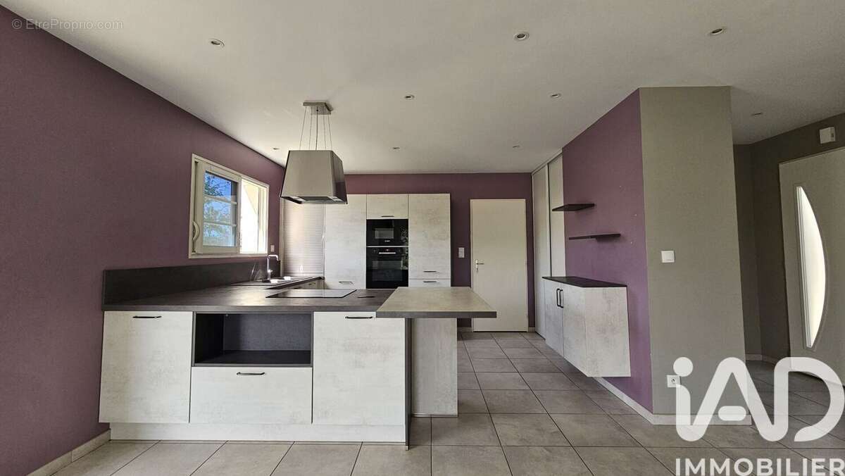 Photo 5 - Maison à CHAMPNIERS