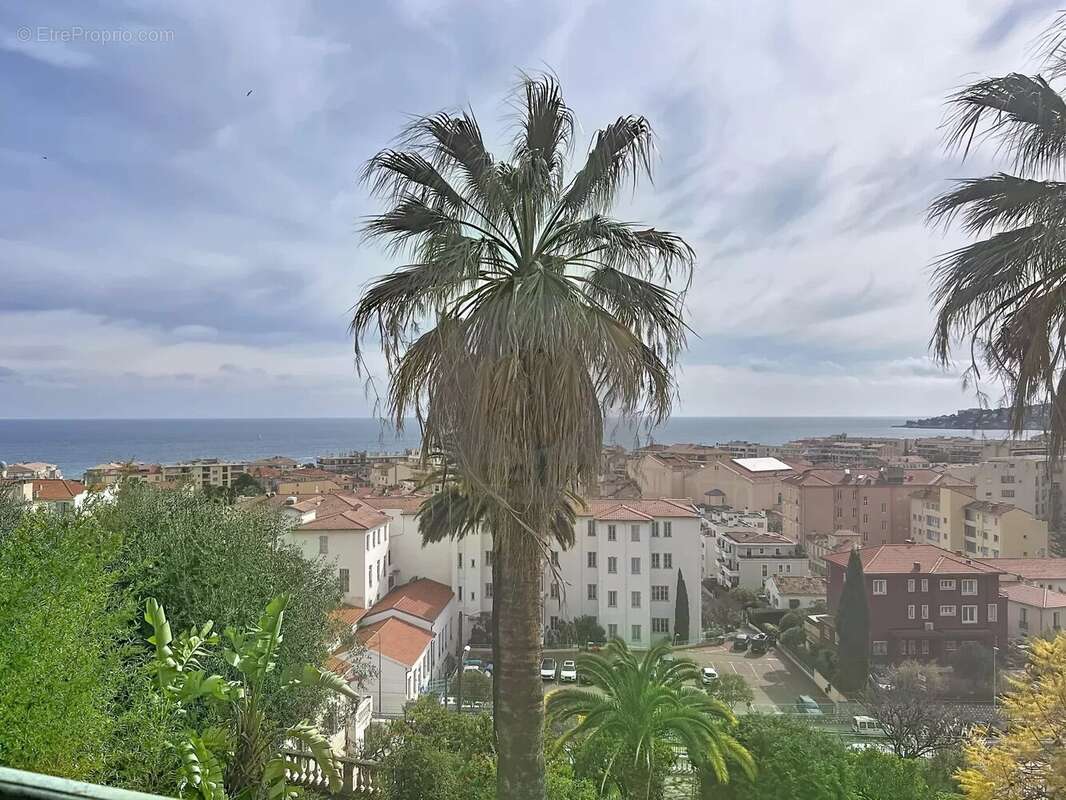 Appartement à MENTON