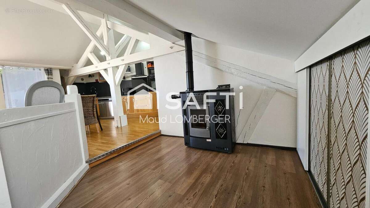 Photo 2 - Appartement à ARC-LES-GRAY