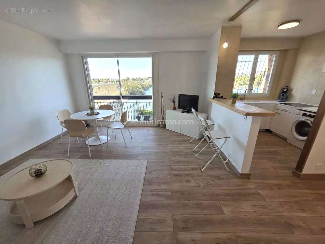 Appartement à FREJUS