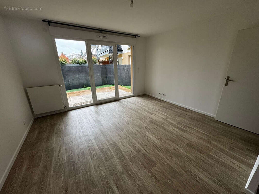 Appartement à SAINT-FARGEAU-PONTHIERRY