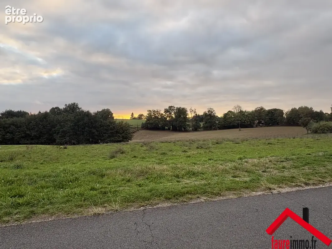 Terrain constructible sur sainte-féréole en corrèze - photo 1