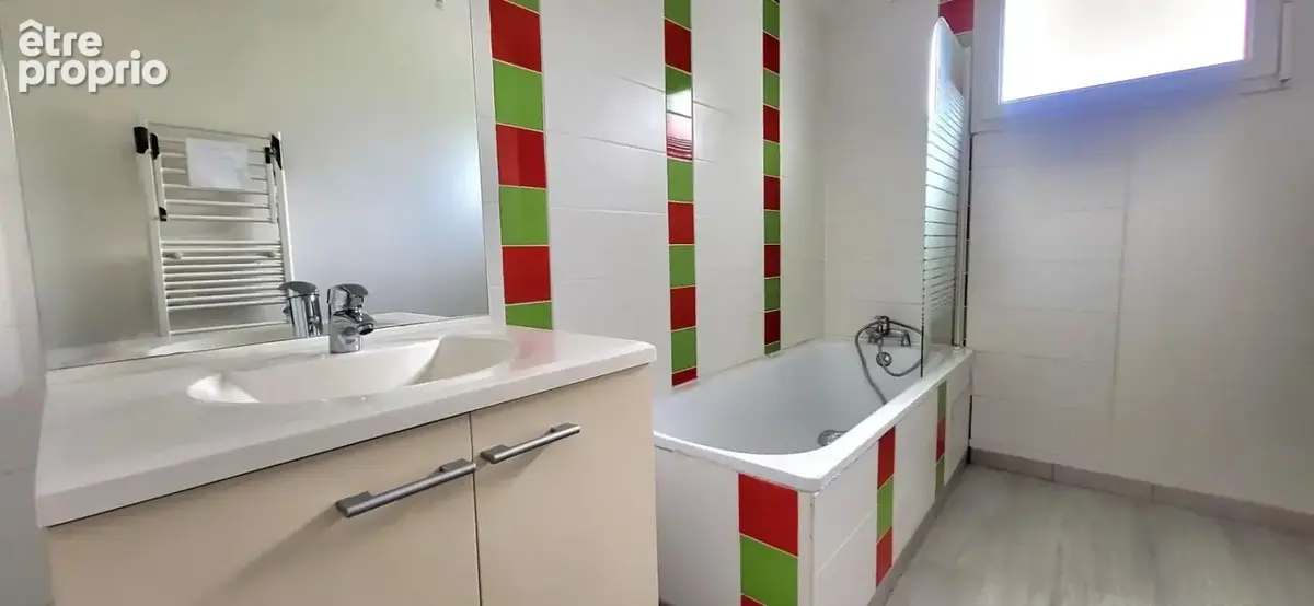 BOIS-GUILLAUME : MI 150 m² (2011) - Jardin 700 m² , 4 CH & 4 PK intérieurs - Belle opportunité ! - photo 7