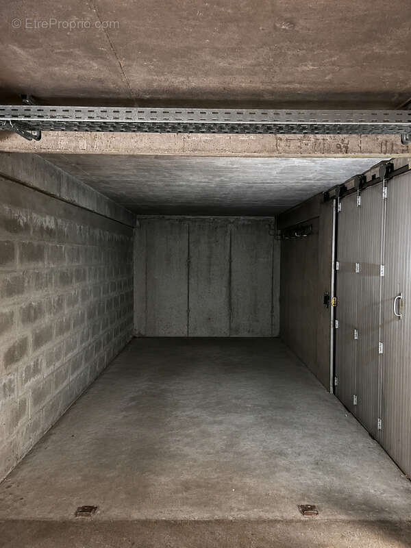 Bayonne Marracq   T3/4 avec balcon,cave et box dans un cadre verdoyant - photo 13