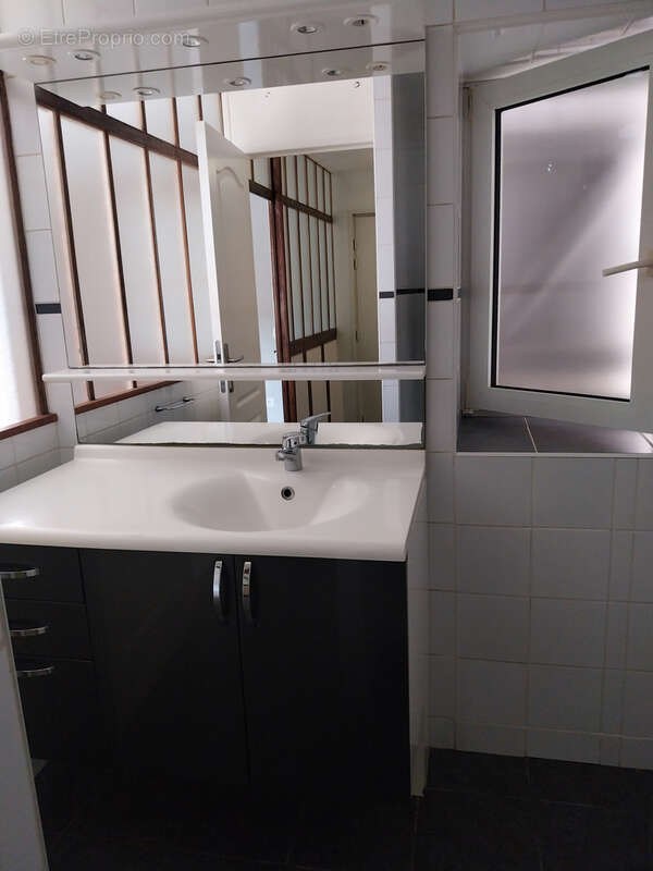 Appartement à LAY-SAINT-CHRISTOPHE