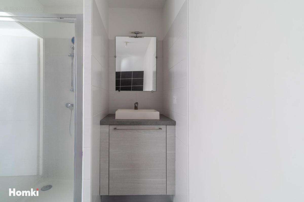 Appartement à JUVIGNAC