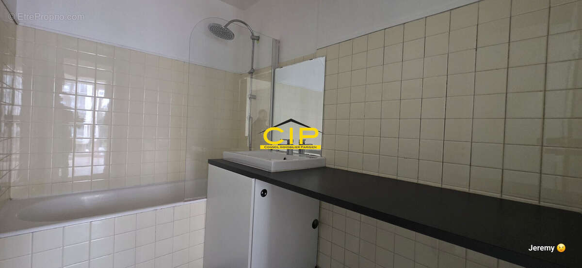 Appartement à PARIS-20E