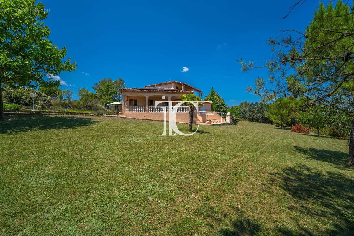 Maison à SAINT-JULIEN-DE-CASSAGNAS