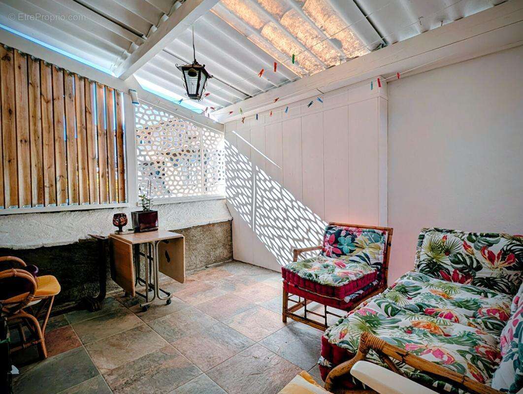 Appartement à CAZERES