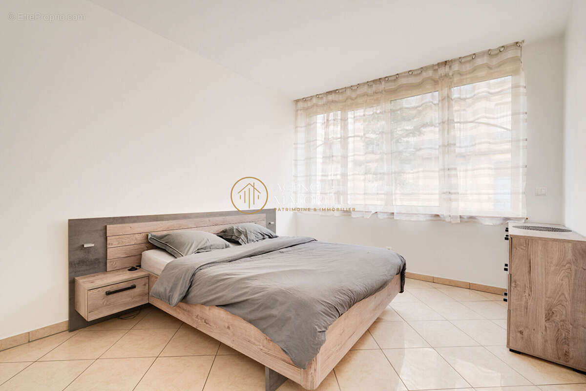 Appartement atypique avec souplex - 83,09 m² - Rue Jeanne-d'Arc à Nancy - photo 10